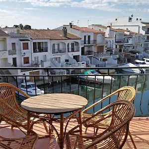 Estudi Amb Vistes Al Canal Apartamento Ampuriabrava