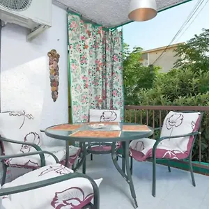 The Is Next To The Fine Sandy Beaches Apartamento Vilanova i la Geltrú